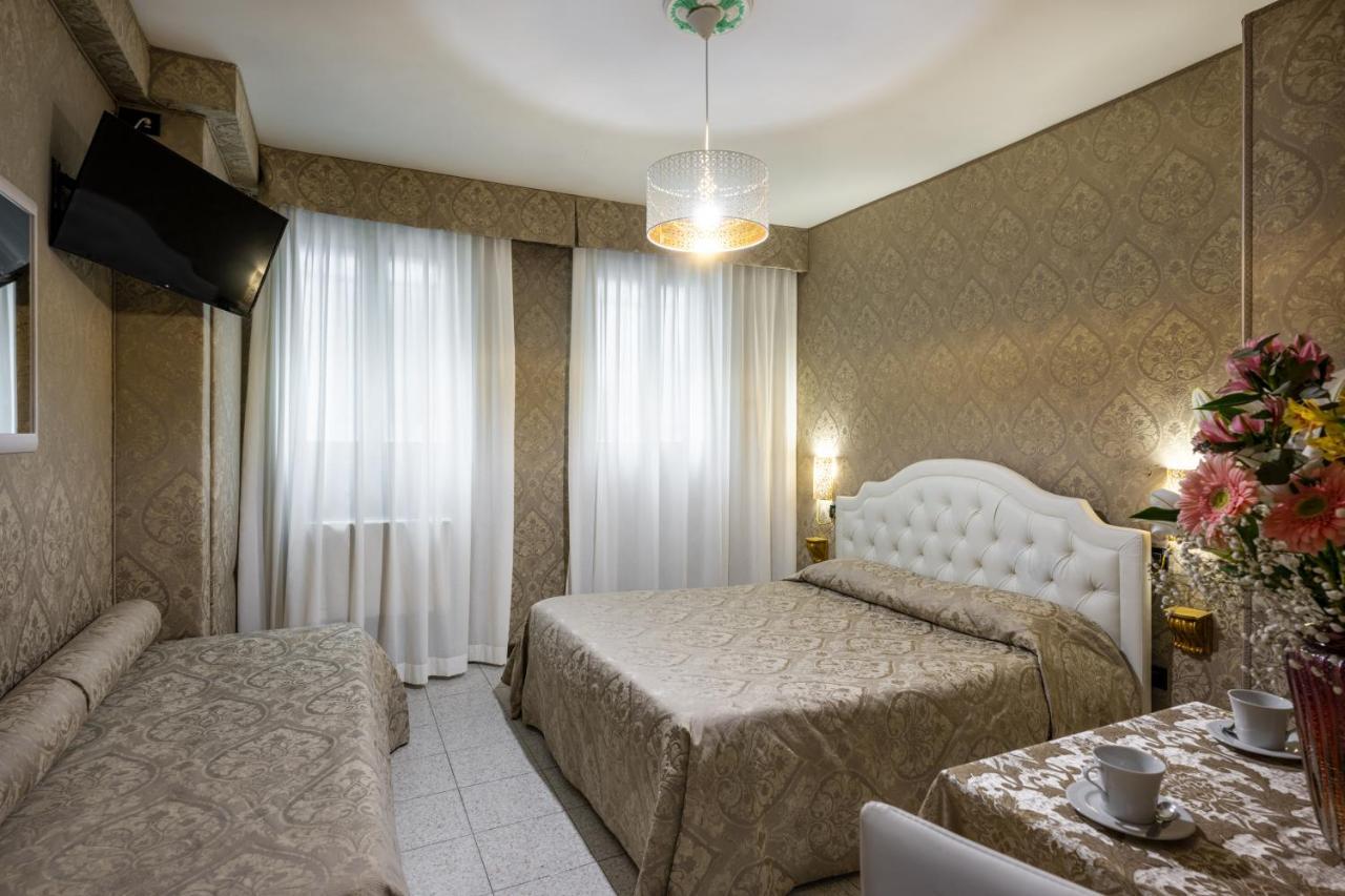 Hotel Apostoli Garden Velence Kültér fotó
