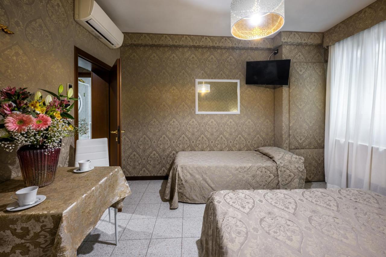 Hotel Apostoli Garden Velence Kültér fotó