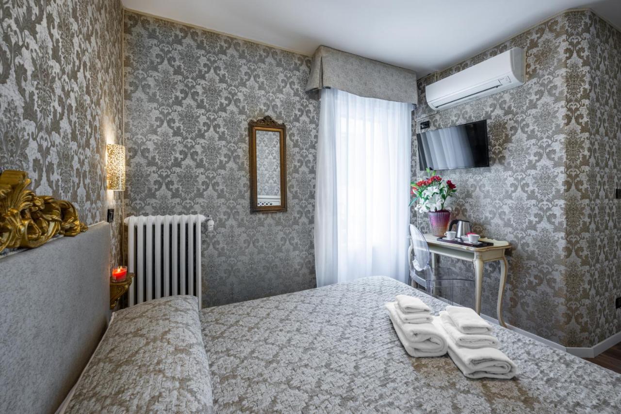 Hotel Apostoli Garden Velence Kültér fotó