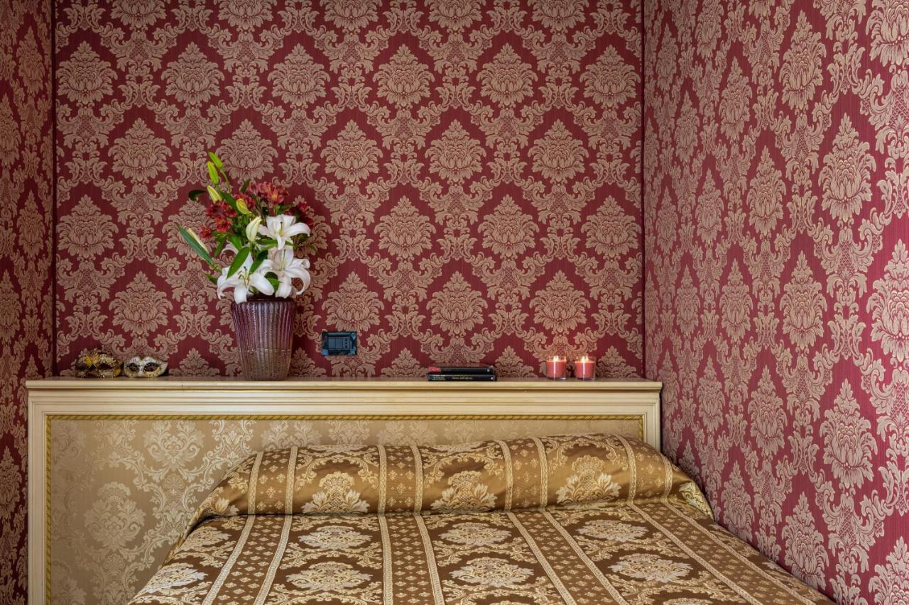 Hotel Apostoli Garden Velence Kültér fotó