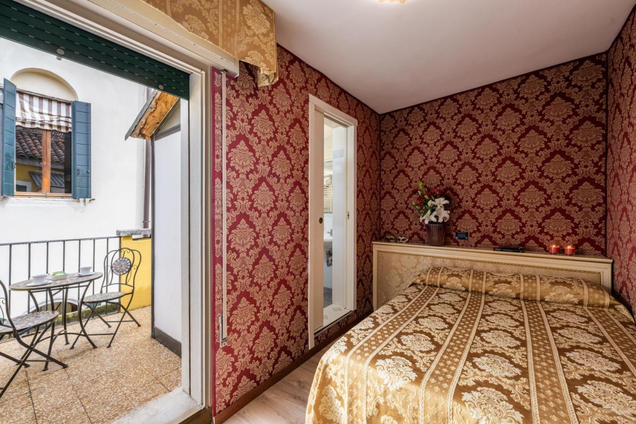 Hotel Apostoli Garden Velence Kültér fotó